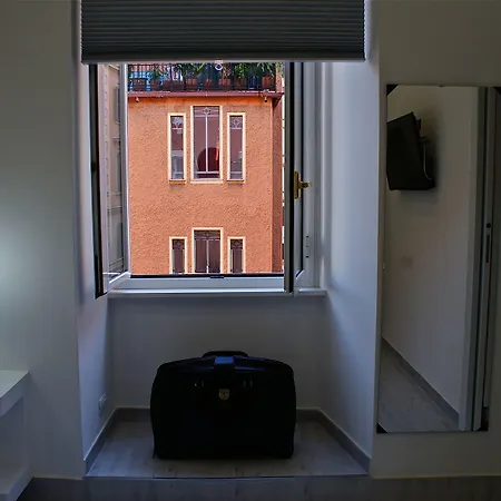 Empire Guest house 4*